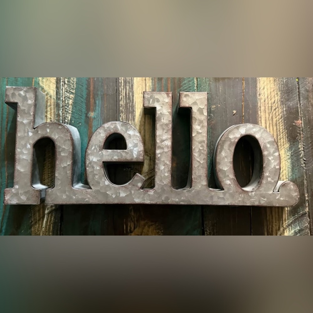 Metallic 'Hello' Wall Decor